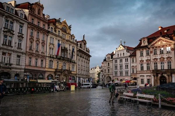 Prag, Çek Cumhuriyeti - 11.08.2019, Güzel sokaklar ve kemer — Stok fotoğraf