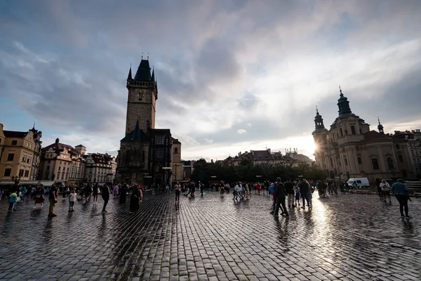 Prague, République tchèque - 11.08.2019., Belles rues et arche — Photo