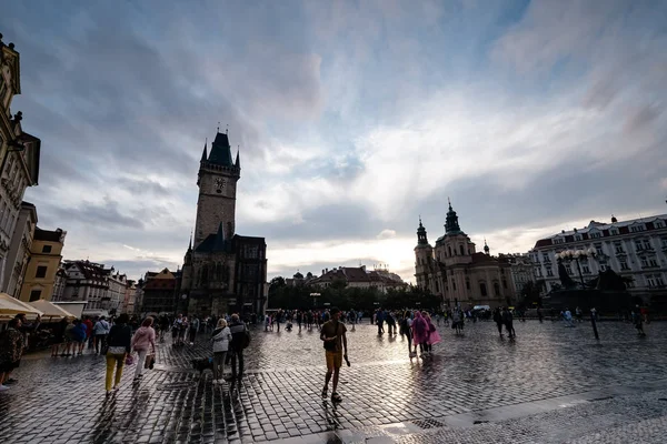 Praha, Česká republika - 11.08.2019., Krásné ulice a oblouk — Stock fotografie