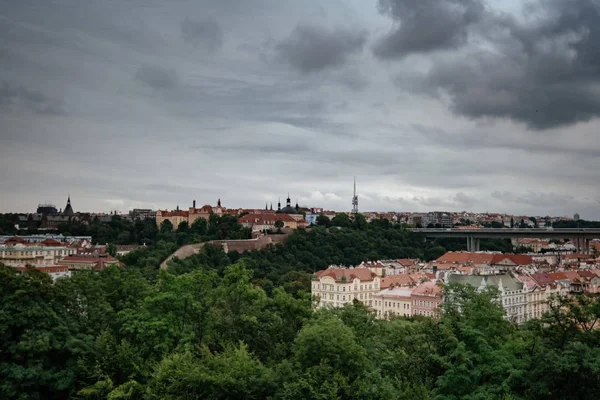 Прага, Чехія - 11 серпня 2019: Вид на Старому місті Прага — стокове фото