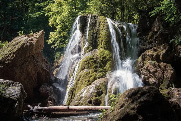 Beautiful Waterfall Deep Tropical Forest Steep Mountain Adventure Rainforest Waterfall — Stock Photo, Image