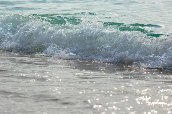 Marea Marina Spruzzi Acqua Turbolenta Primo Piano Superficie Delle Onde — Foto Stock