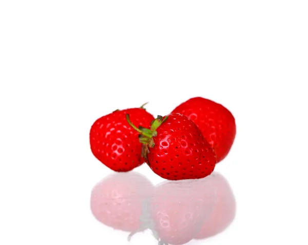 Fraises Juteuses Fraîches Isolées Sur Fond Blanc Idée Concept Nutrition — Photo