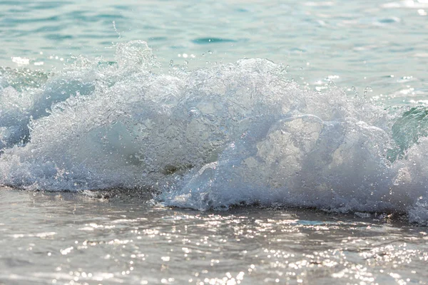 Marea Marina Spruzzi Acqua Turbolenta Primo Piano Superficie Delle Onde — Foto Stock