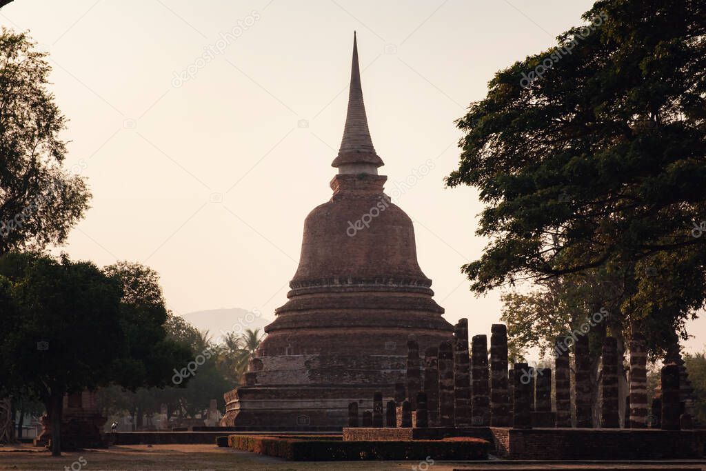 Wat Chana Songkhram. One of the largest chedis in Sukhothai. The temple was probably built in the 14th century. Its name translates to - temple of the won war. Sukhothai Historic Park. Thailand.