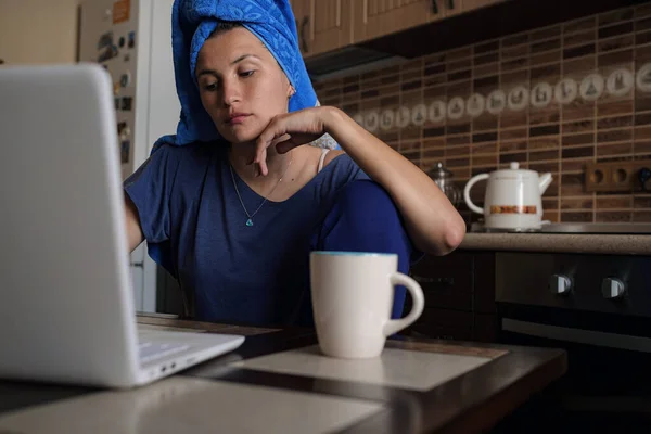 Educación Distancia Línea Trabajo Mujer Que Trabaja Trabajo Oficina Remotamente —  Fotos de Stock