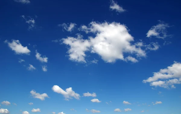 Białe chmury tło — Zdjęcie stockowe