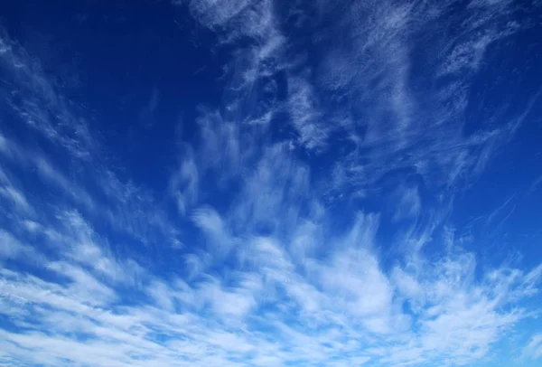 Nubes blancas —  Fotos de Stock