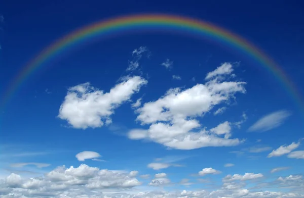 Arcobaleno nel cielo — Foto Stock