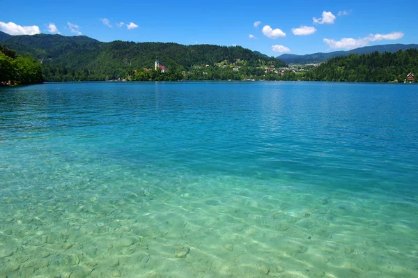 Paysage Lac de Bled et montagnes — Photo