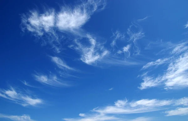 Nubes blancas —  Fotos de Stock