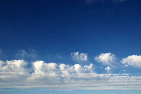 White clouds — Stock Photo, Image