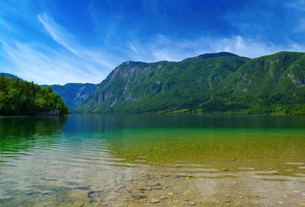 Montaña Lago agua — Foto de Stock