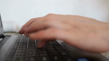 Dizüstü bilgisayarda çalışmak