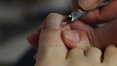 Pedikür tırnak salonu içinde getting kadın