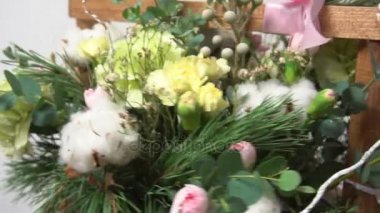 Buket çiçek ahşap sepet