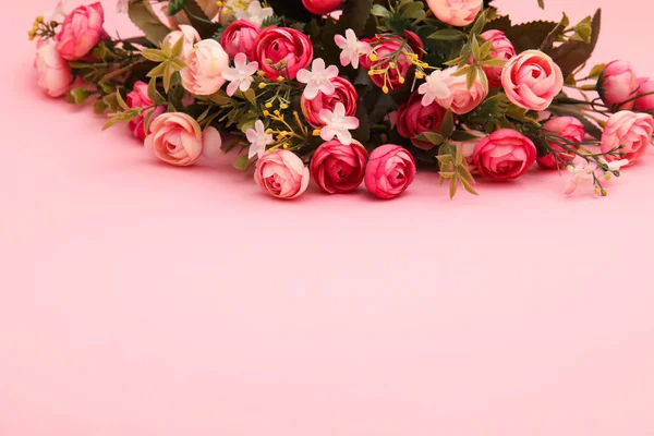Rosen auf Vintage-Hintergrund — Stockfoto