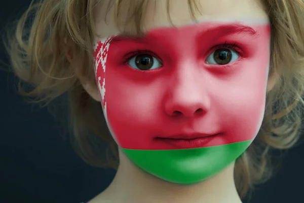 Child with a painted flag of Belarus — Stock Photo, Image