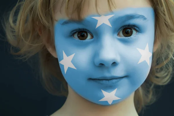 Drapeau enfant peint États fédérés de Micronésie — Photo