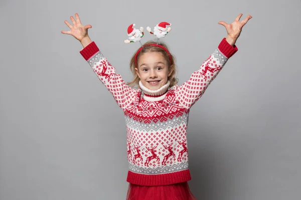 Little girl in winter look. Christmas concept. — Stock Photo, Image