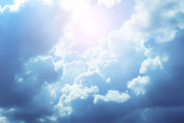 Blue sky and white clouds — Stock Photo, Image