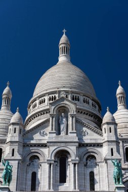 Kutsal Yürek Bazilikası, Paris, Fransa
