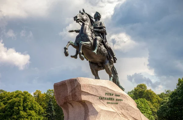 Rus imparator Peter harika, binicilik anıt biliyorum — Stok fotoğraf
