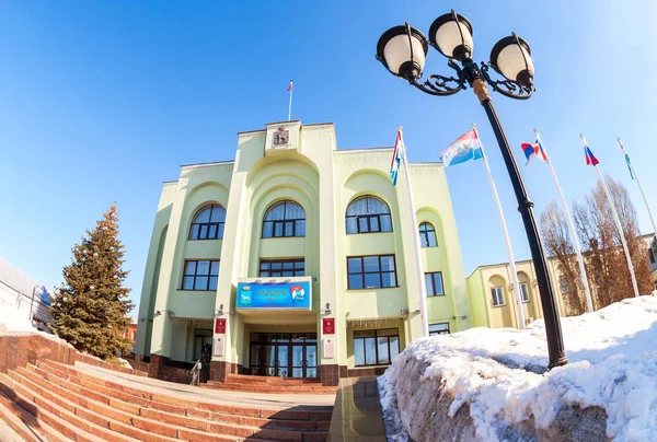 Fisheye vista del edificio de oficinas de la ciudad de Samara Administr — Foto de Stock