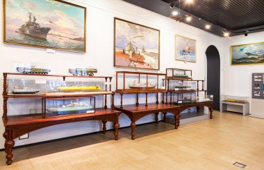 Bir St. Petersbur Deniz Kuvvetleri Müzesi salonları iç