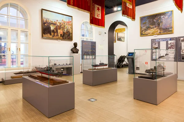 Intérieur d'une des salles du Musée de la Marine à Saint-Pétersbur — Photo