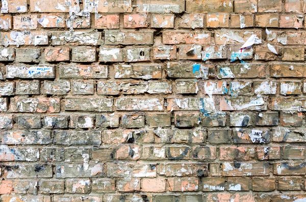 Velha parede de tijolo sujo resistido como fundo — Fotografia de Stock