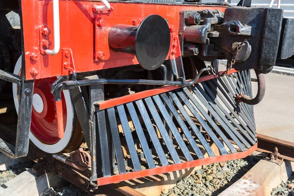 复古的蒸汽机车的前部 — 图库照片