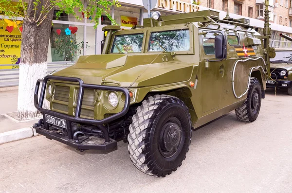 High-mobility vehicles GAZ-2330 Tigr is a Russian 4x4, multipurp — Stock Photo, Image