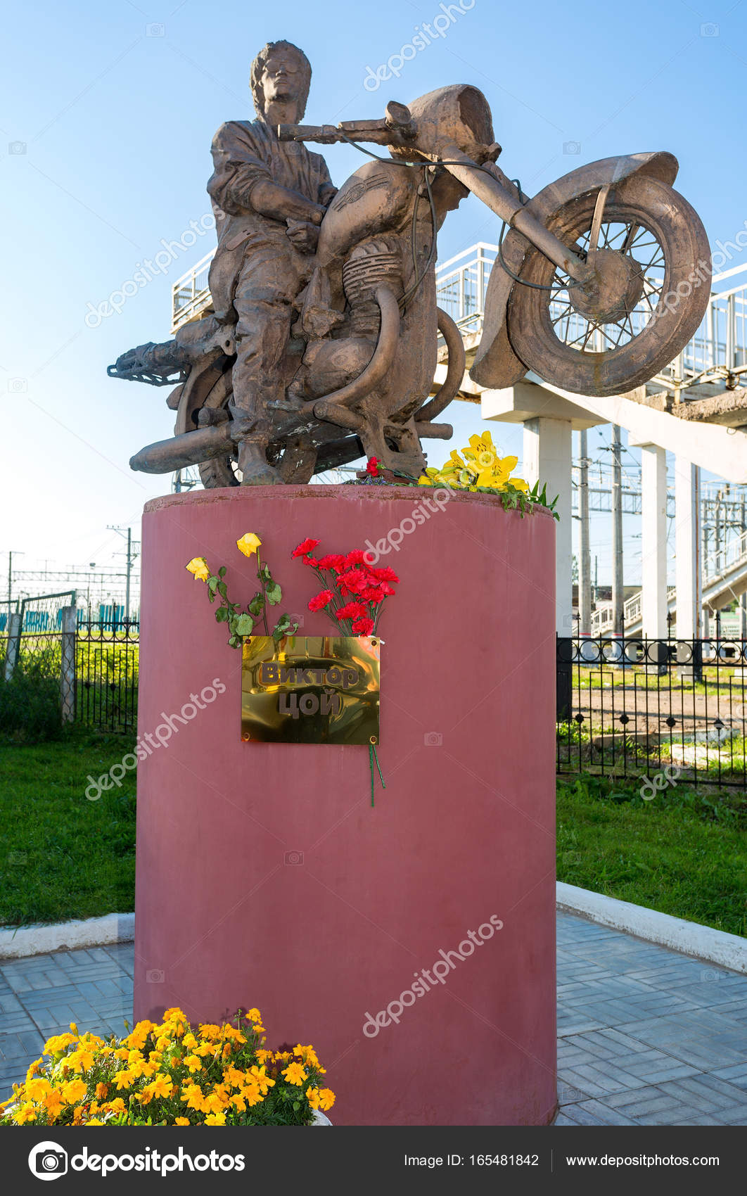 Monument to Viktor Tsoi will go to the Novgorod region 09/29/2015 25 Monument to Viktor Tsoi will go to the Novgorod region 09/29/2015 63