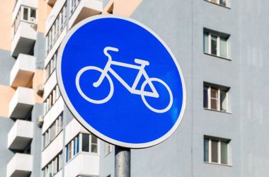 Daireli ev karşı Bisiklet lane için bisiklet işareti
