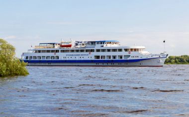 River cruise yolcu gemisi üzerinde 