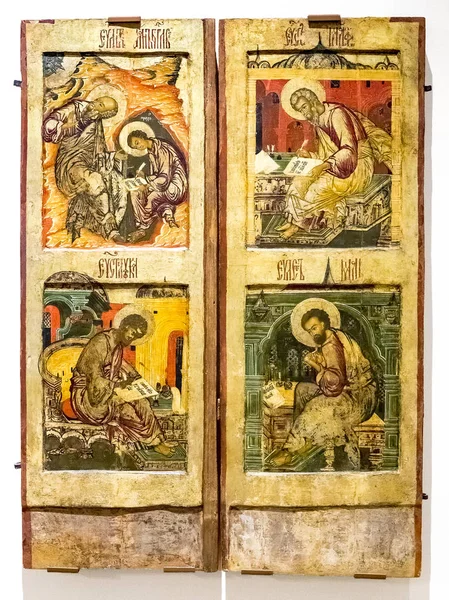 Antika ryska ortodox ikon. Kungliga porten med Evangelis — Stockfoto