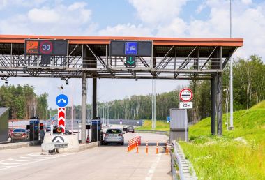 Paralı yol üzerinde ödeme otomatik nokta