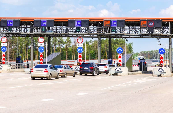Paralı yol üzerinde ödeme otomatik nokta