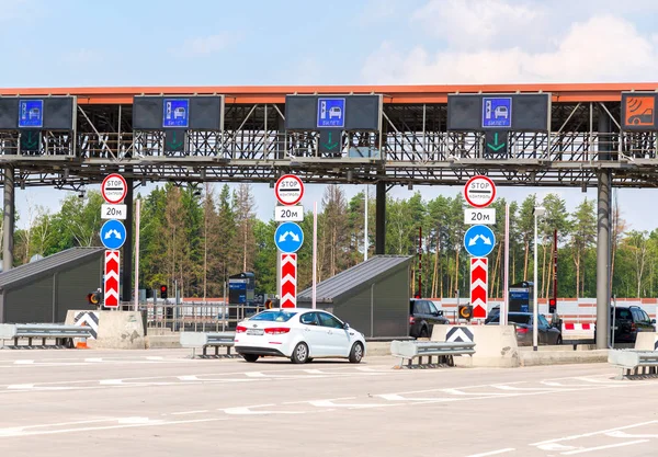 Paralı yol üzerinde ödeme otomatik nokta