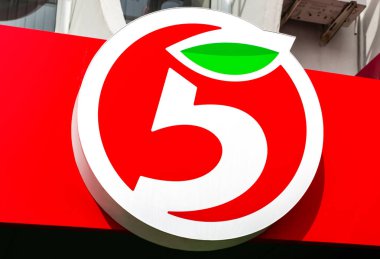 Rusya'nın en büyük perakendeci Pyaterochka logosu