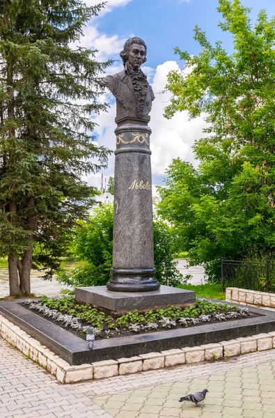 Monument to Russian architector Lvov in Torzhok, Russia — Stock Photo, Image