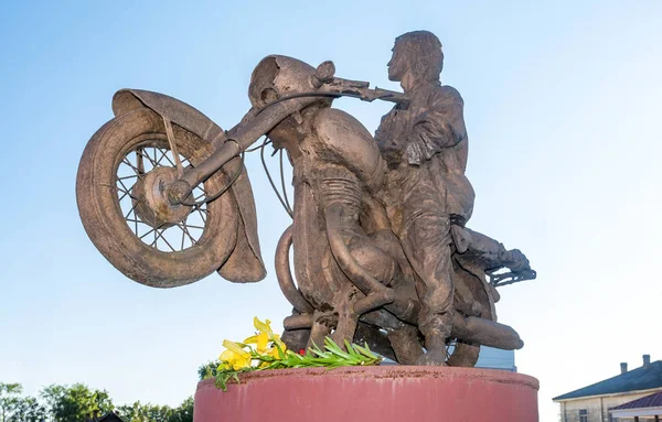 Monument to the famous Russian singer Victor Tsoi. Victor Tsoi ( — Stock Photo, Image