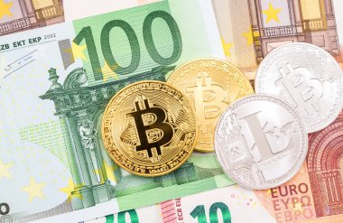 Avrupa Lirası üstünde yalan Cryptocurrency paralar. İş conce