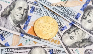 Cryptocurrency 100 Amerikan Doları üzerinde yalan Bitcoin 