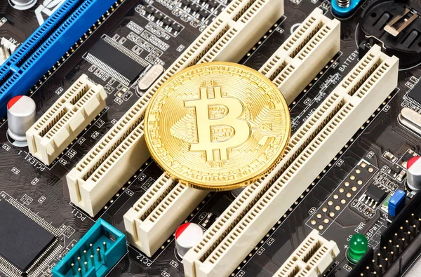 Elektronik bilgisayar üzerinde yalan Cryptocurrency altın Bitcoin com