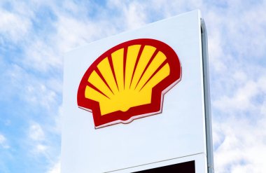 Hollanda Kraliyet Shell petrol şirketi gökyüzüne karşı arması