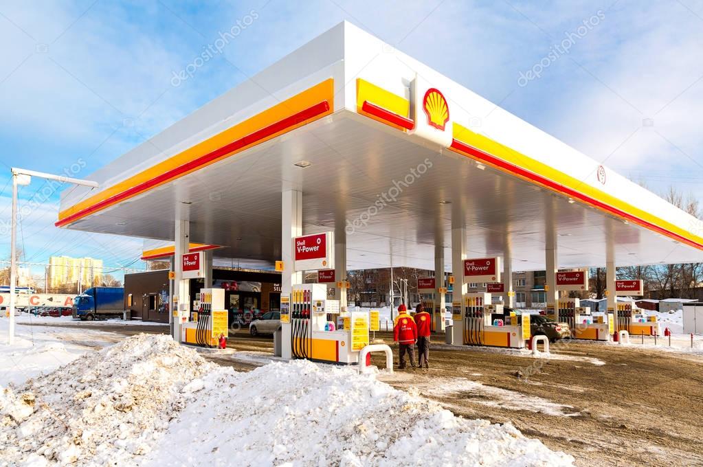 Samara, Russia - January 8, 2018: Shell gas station in winter day. Royal Dutch Shell is an Anglo-Dutch multinational oil and gas company