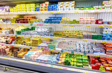 Taze süt ürünleri, tereyağı hazır Satılık süpermarket