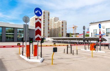 Otomatik yükselen kol bariyer giriş veya stop trafik için